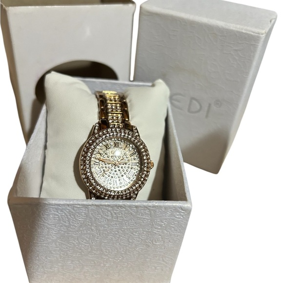 Gedi Luxurious women’s Gold and Silver Crystal-Embellished Watch - Picture 2 of 8
